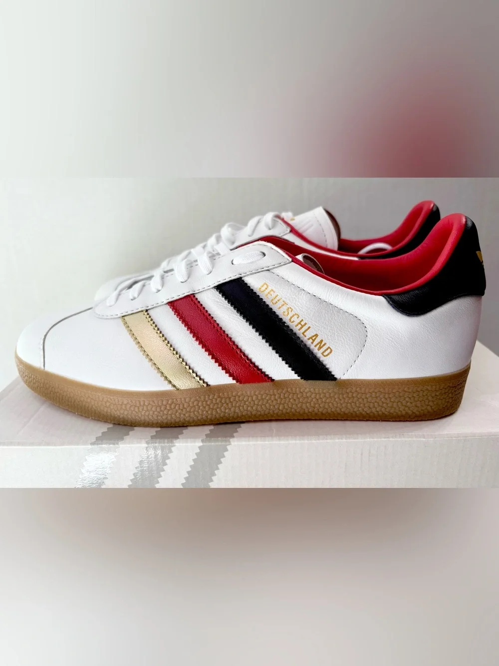 Adidas Deutschland Germany White Black Red Gold Gum Shoes Men’s US 9 M AQ1200